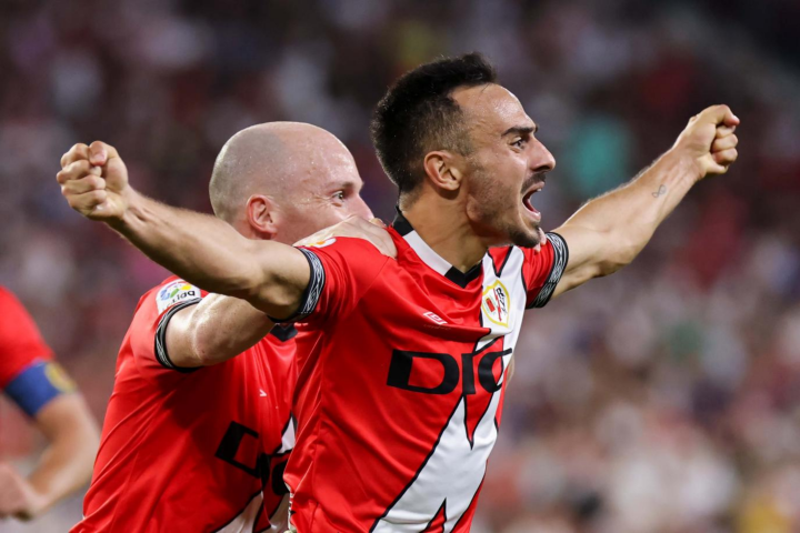 包含弗拉门戈训练开放日,官宣日回应争议引观众欢呼,社区盾在即,训练强度显著提升的词条 包含弗拉门戈训练开放日,官宣日回应争议引观众欢呼,社区盾在即,训练强度显著提升的词条