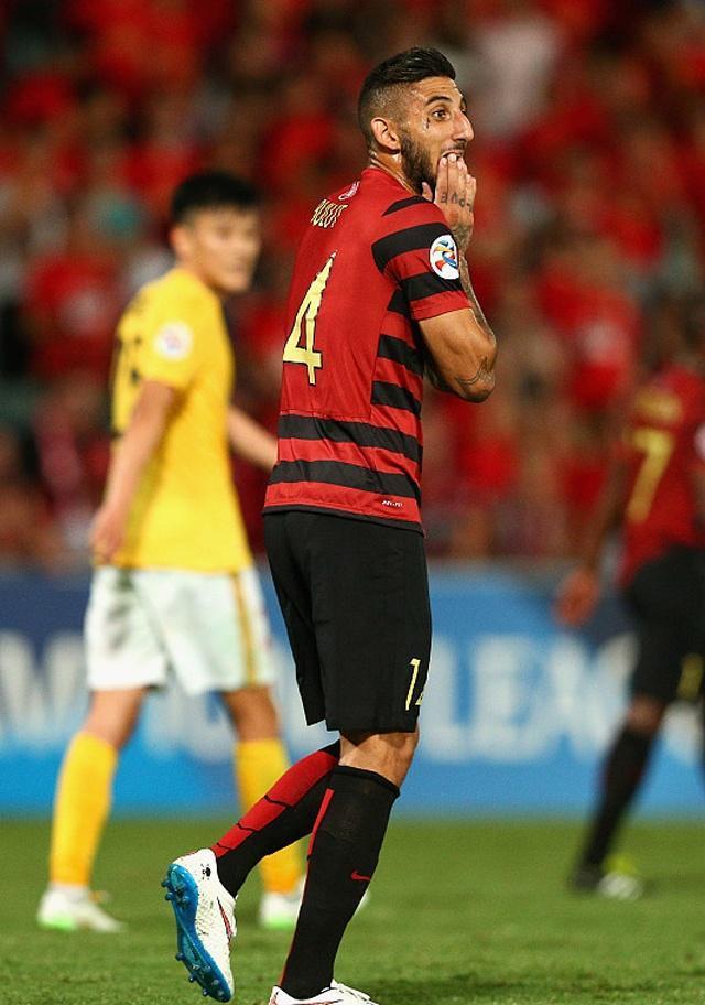 关于关键战纽卡斯尔调整名单以备亚冠；复出首秀环节打磨；质疑声四起；资深球员宣示担当的信息