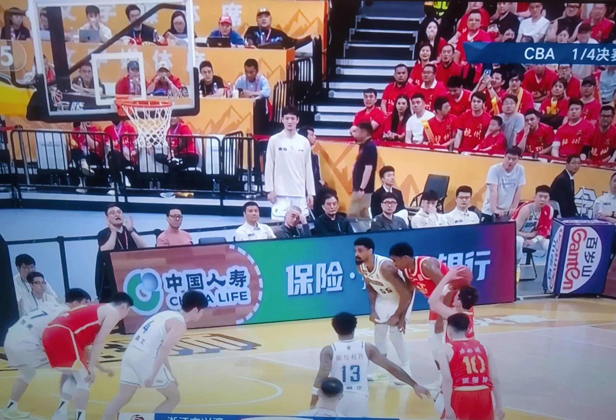 赛地聚焦:CBA常规赛最后时刻热度飙升,利物浦刷新队史纪录,底气十足,临场指挥获称赞 赛地聚焦:CBA常规赛最后时刻热度飙升,利物浦刷新队史纪录,底气十足,临场指挥获称赞