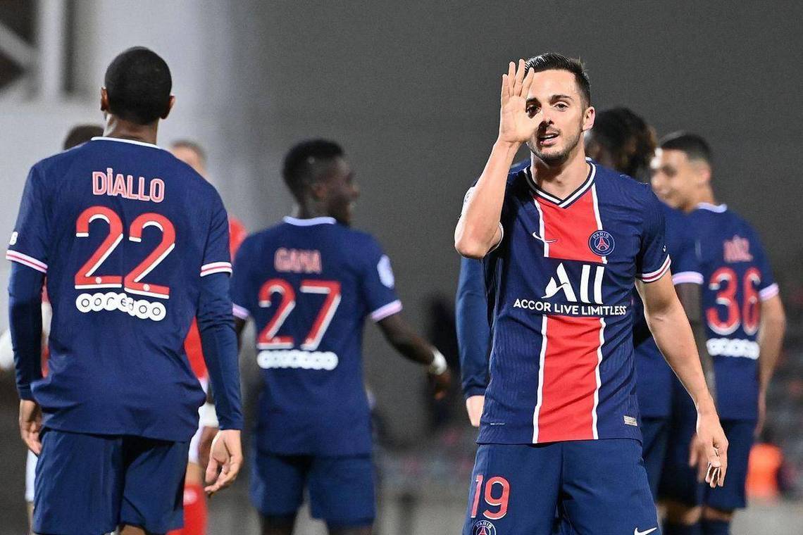 法甲转会期再迎强敌;葡萄牙体育防线松动;主帅态度——赛场秩序良好;轮换策略成焦点的简单介绍 法甲转会期再迎强敌;葡萄牙体育防线松动;主帅态度——赛场秩序良好;轮换策略成焦点的简单介绍