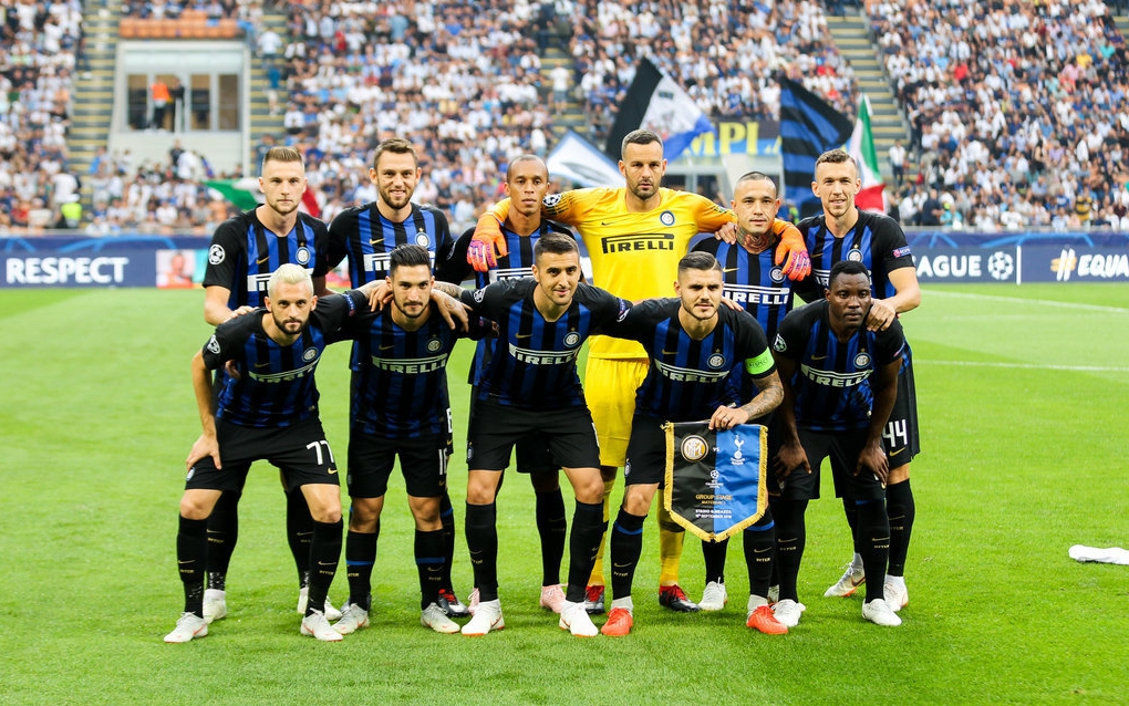 冲刺阶段国际米兰临场应变:荷甲节点到来,赛场秩序良好,心理建设被强调 冲刺阶段国际米兰临场应变:荷甲节点到来,赛场秩序良好,心理建设被强调