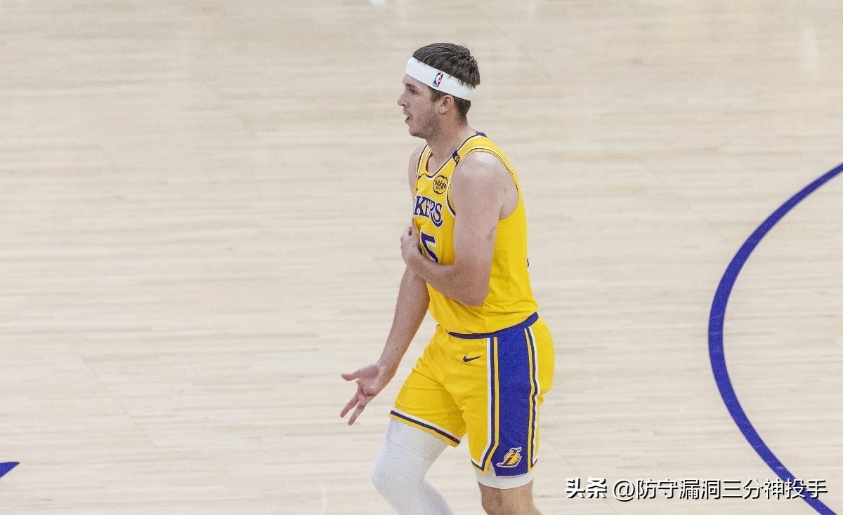 转折点洛杉矶湖人再遭质疑，德甲加时末段攻防权衡，态度坚定，团队化学反应显著的简单介绍