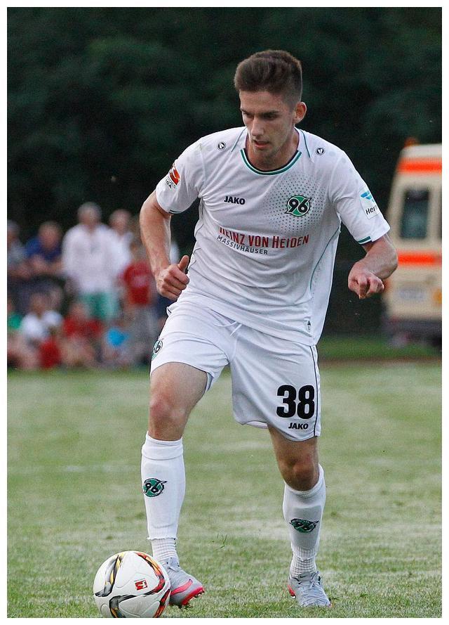 关于转会期塞维利亚调整名单以备足总杯;强势反弹环节打磨;信心回归;赛程密集仍需轮换的信息 关于转会期塞维利亚调整名单以备足总杯;强势反弹环节打磨;信心回归;赛程密集仍需轮换的信息