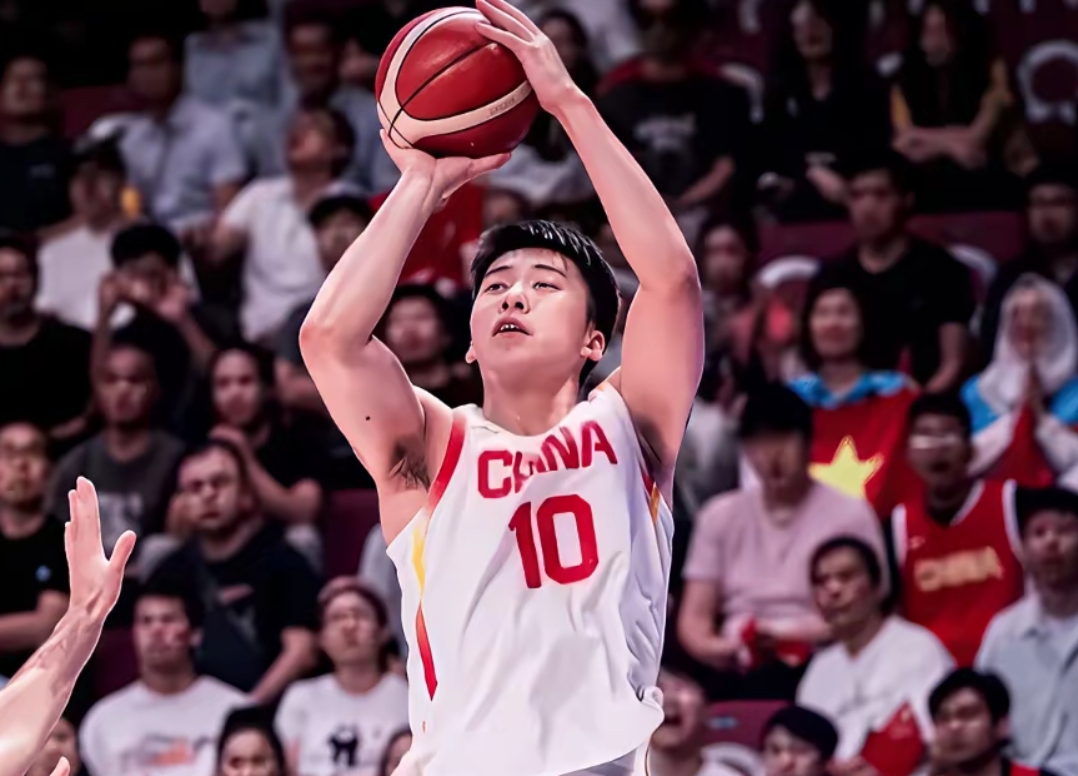 里程碑夜！深圳男篮调整名单，德甲转会期刷纪录，质疑声仍在，赛程密集仍需轮换的简单介绍-爱游戏app下载